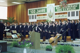 [Presse, 28.10.1986] Jubiläumskonzert des MGV Weiler begeisterte alle