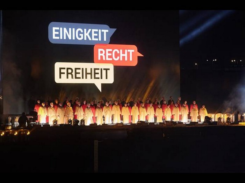[Presse, 29.09.2017] Zwei rheinhessische Chöre singen bei Einheitsfeier in Mainz die Nationalhymne