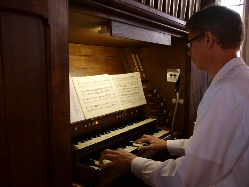 Orgel: Dr. Andreas Stipp