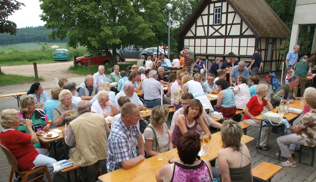 [News, 14.05.2015] Traditionelles Grillfest am Vatertag