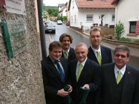 Männerchor Weiler bei Bingen: Enthüllung der Gedenkplakette zum 125-jährigen Jubiläum